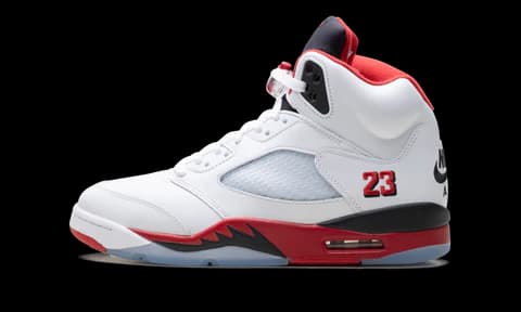 Sneaker item