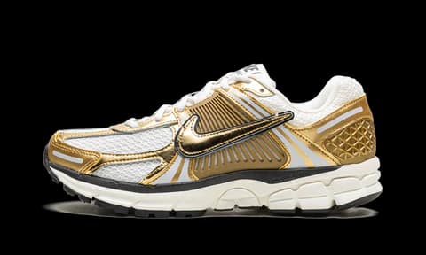 Sneaker item
