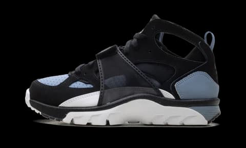 Sneaker item
