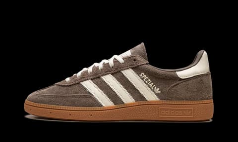 Sneaker item